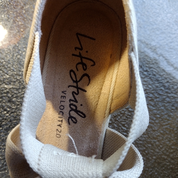 NEW Life Stride Kascade Wedge Espadrille 1 3/4" Heel Almond 6.5 New w/o Box - Picture 13 of 14